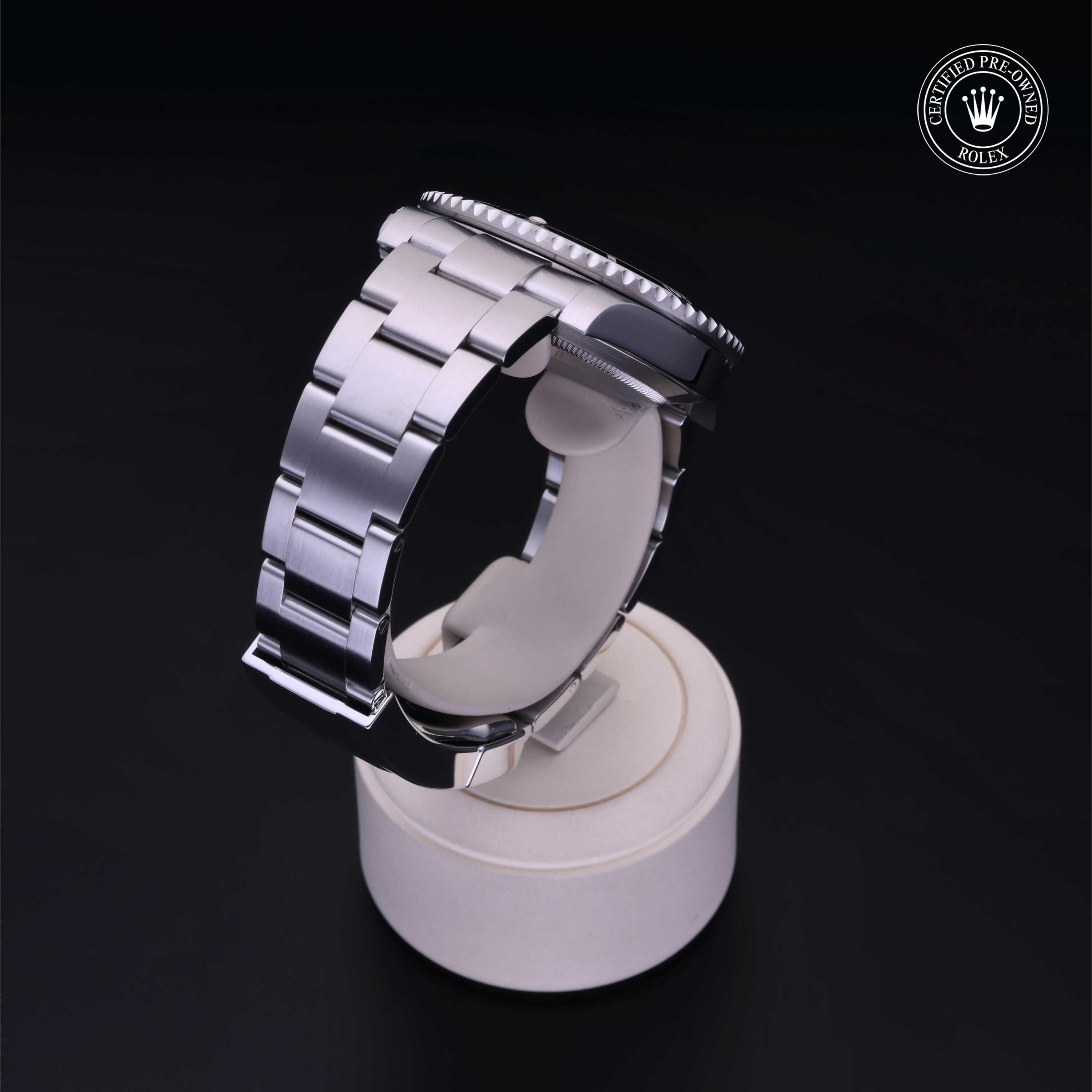 Oyster Perpetual Submariner