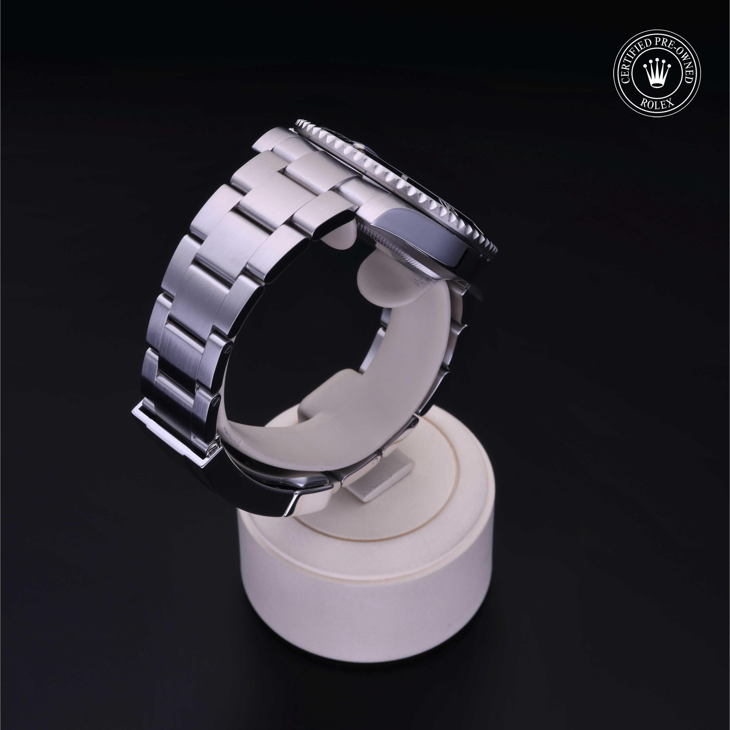 Oyster Perpetual Submariner