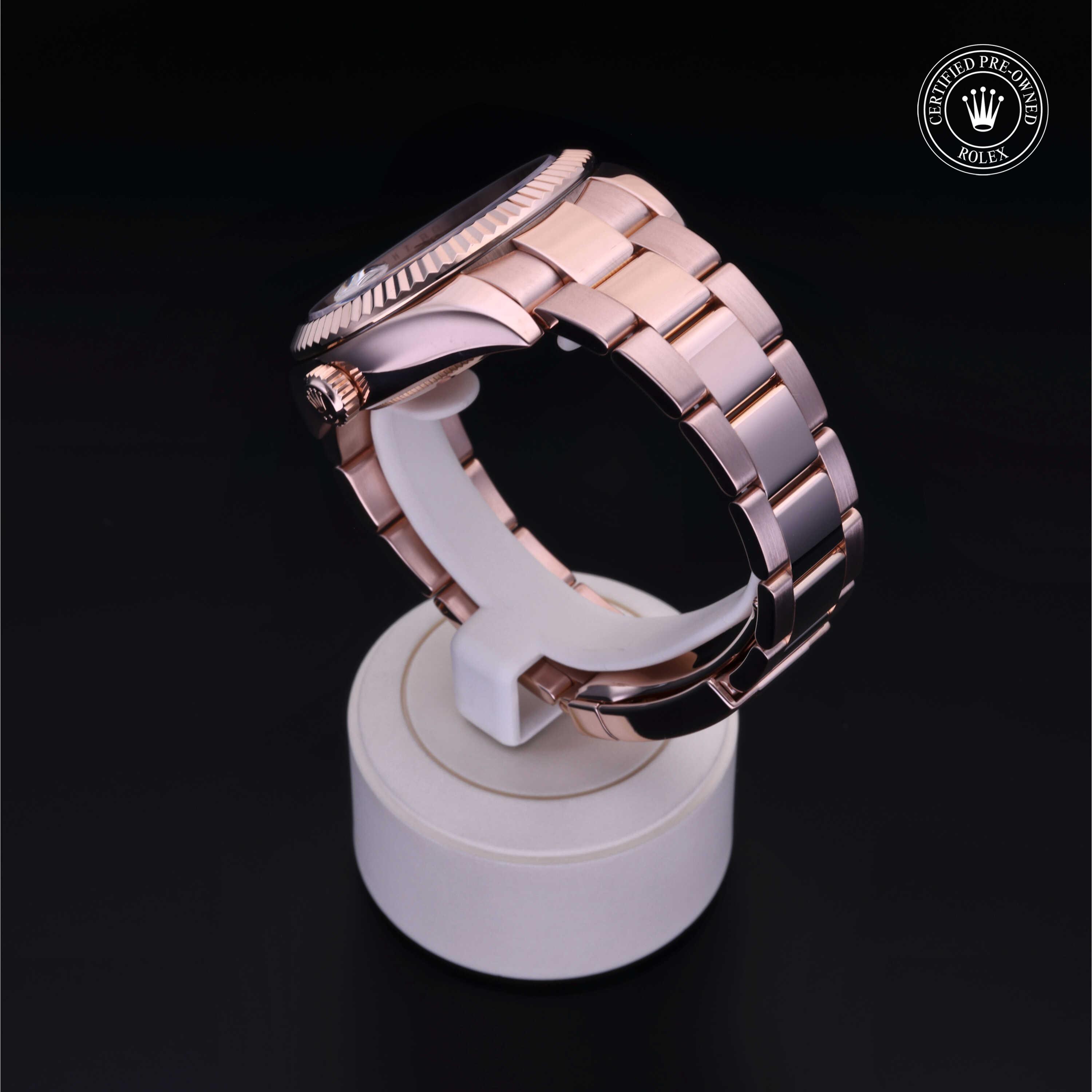 Oyster Perpetual Sky-Dweller