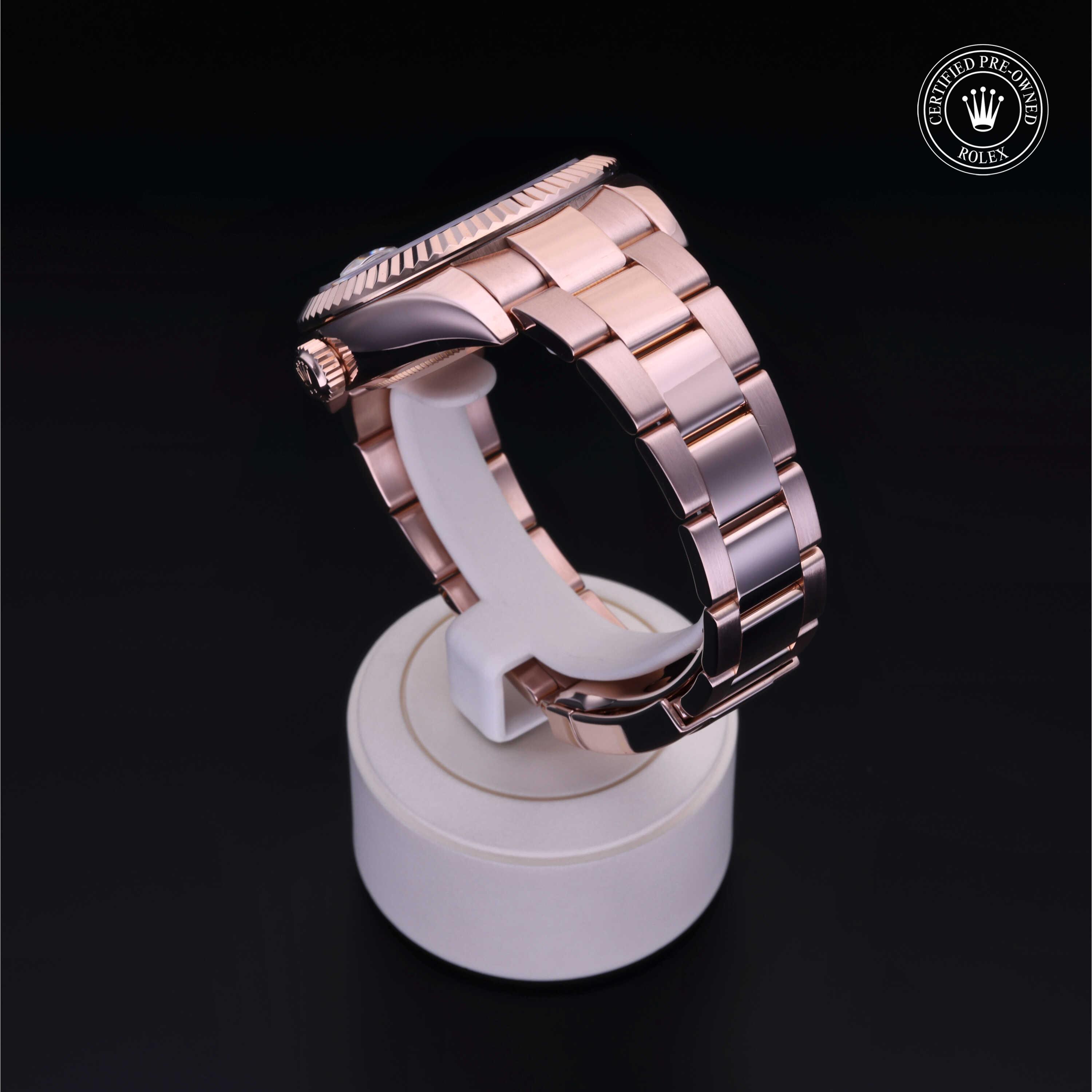 Oyster Perpetual Sky-Dweller