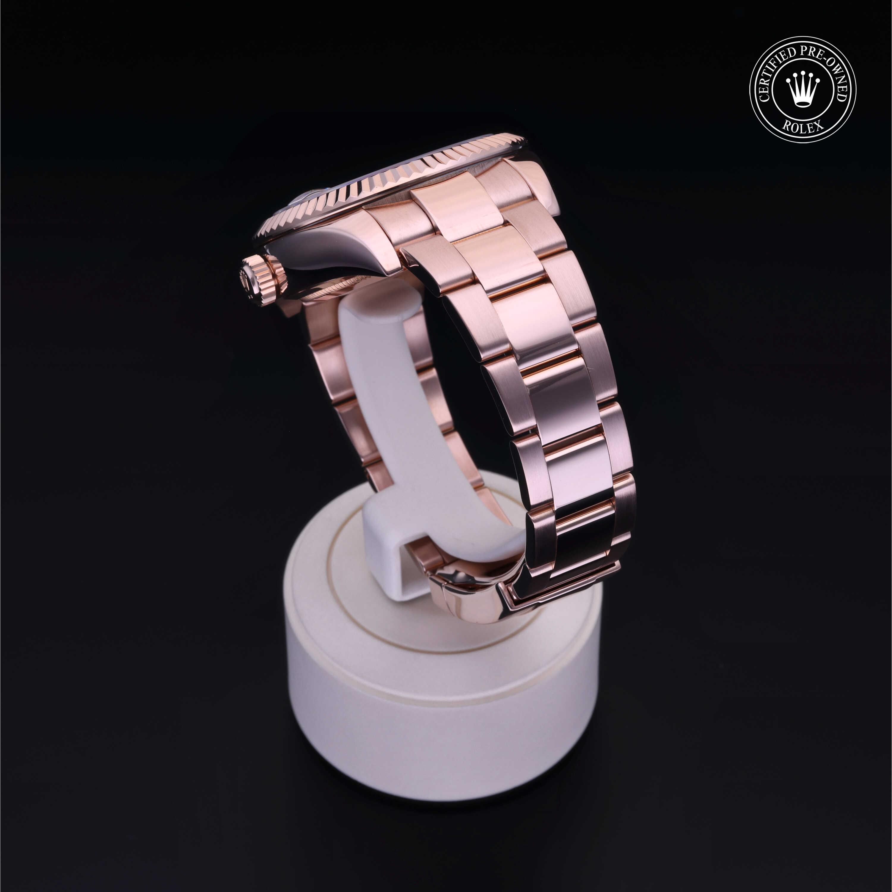 Oyster Perpetual Sky-Dweller