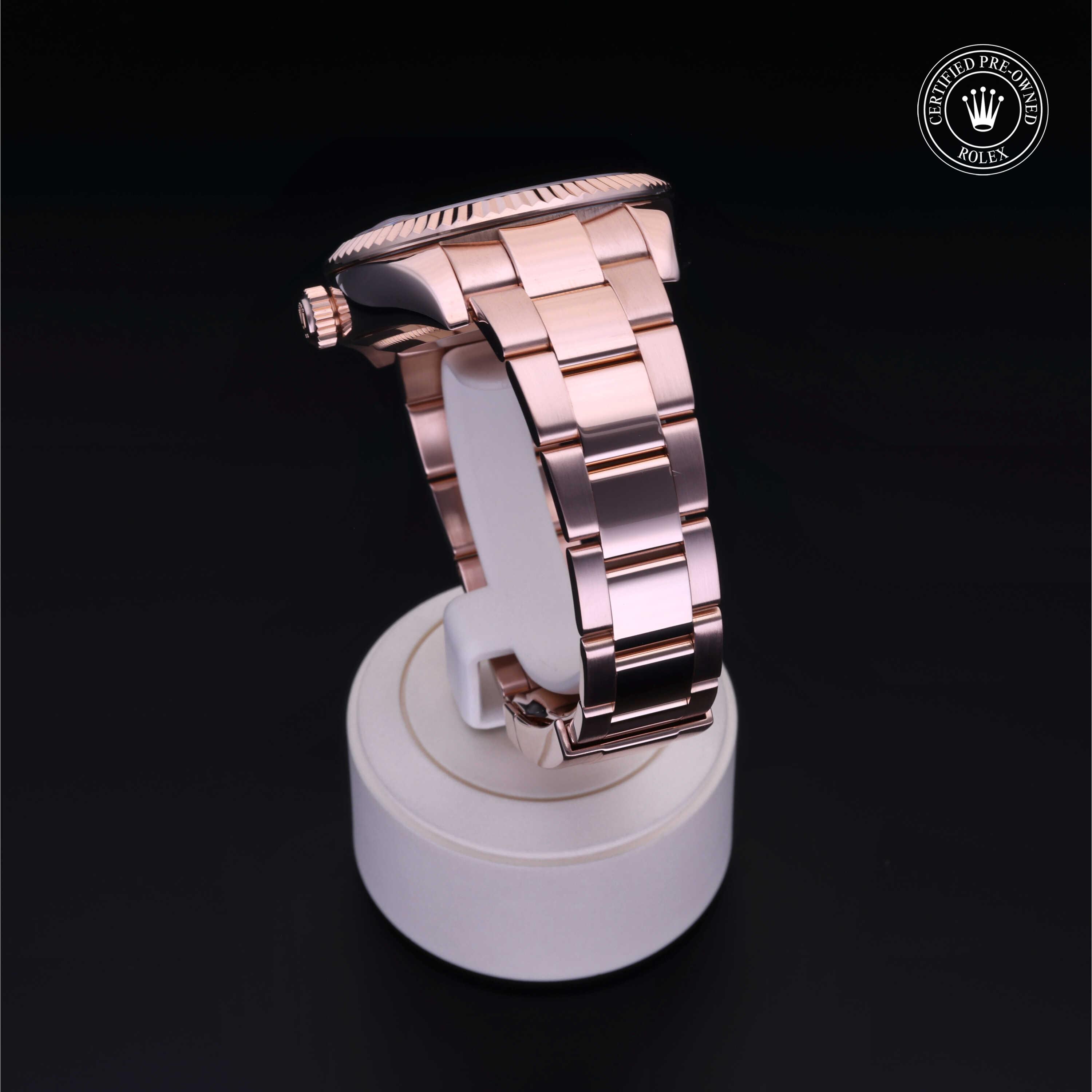 Oyster Perpetual Sky-Dweller