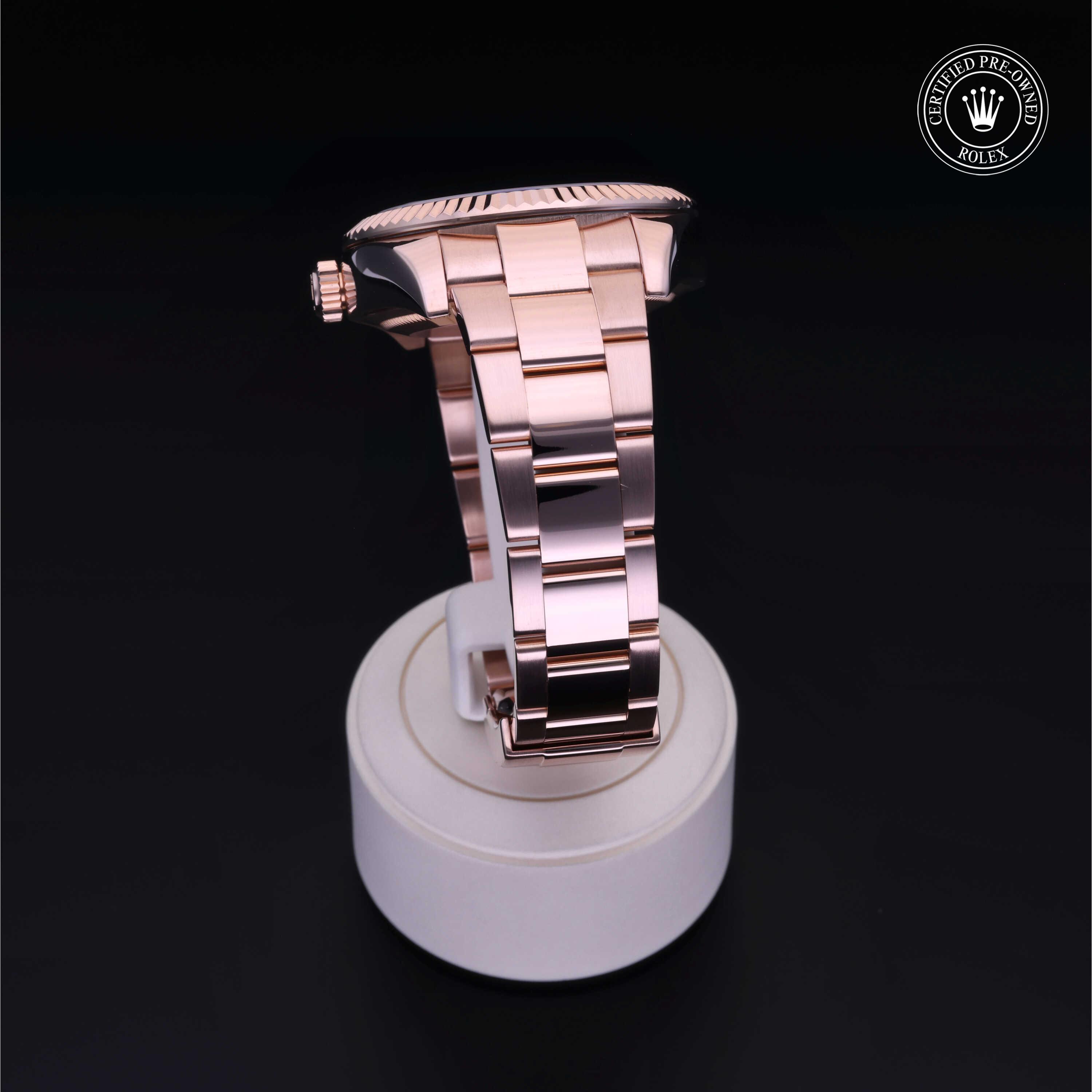 Oyster Perpetual Sky-Dweller