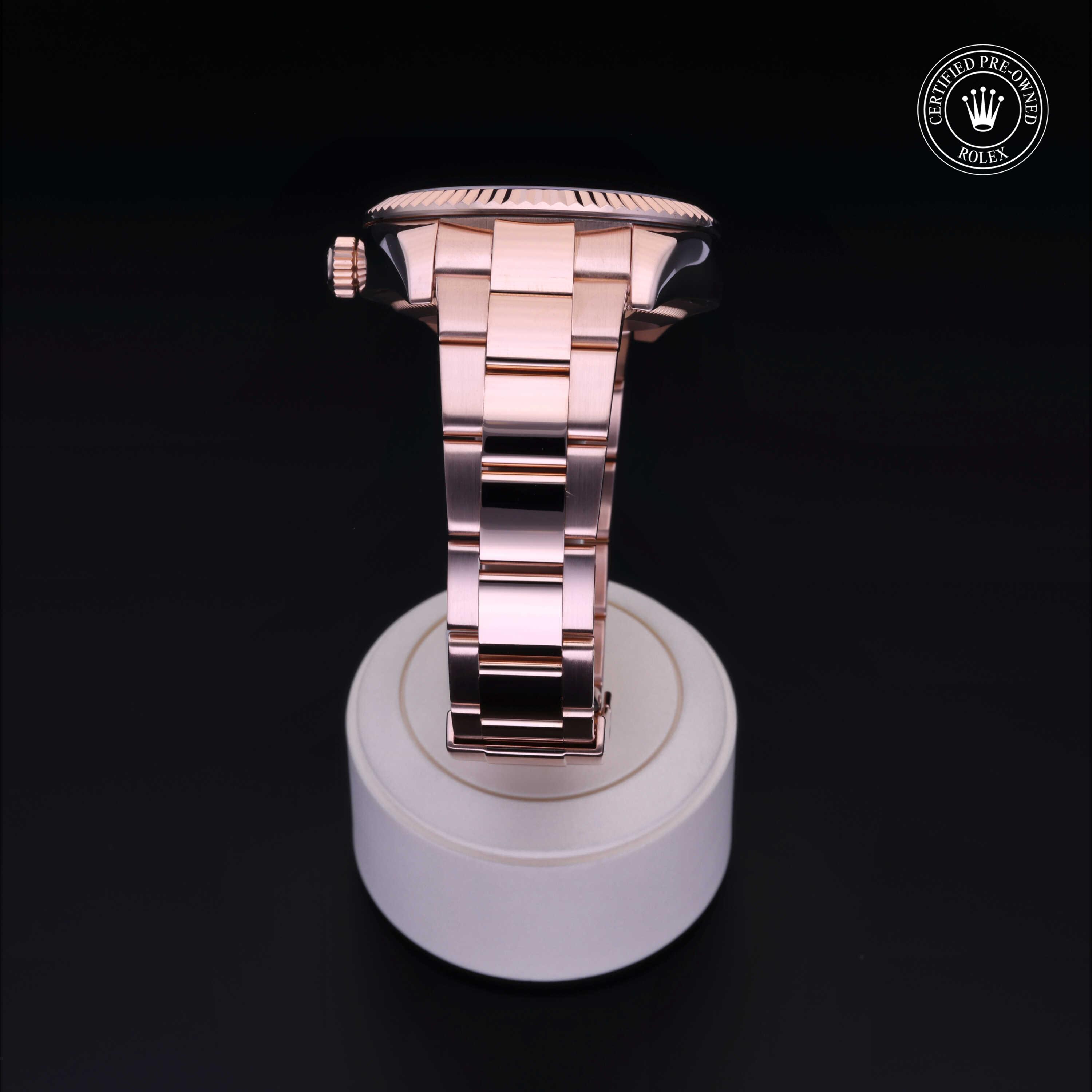 Oyster Perpetual Sky-Dweller