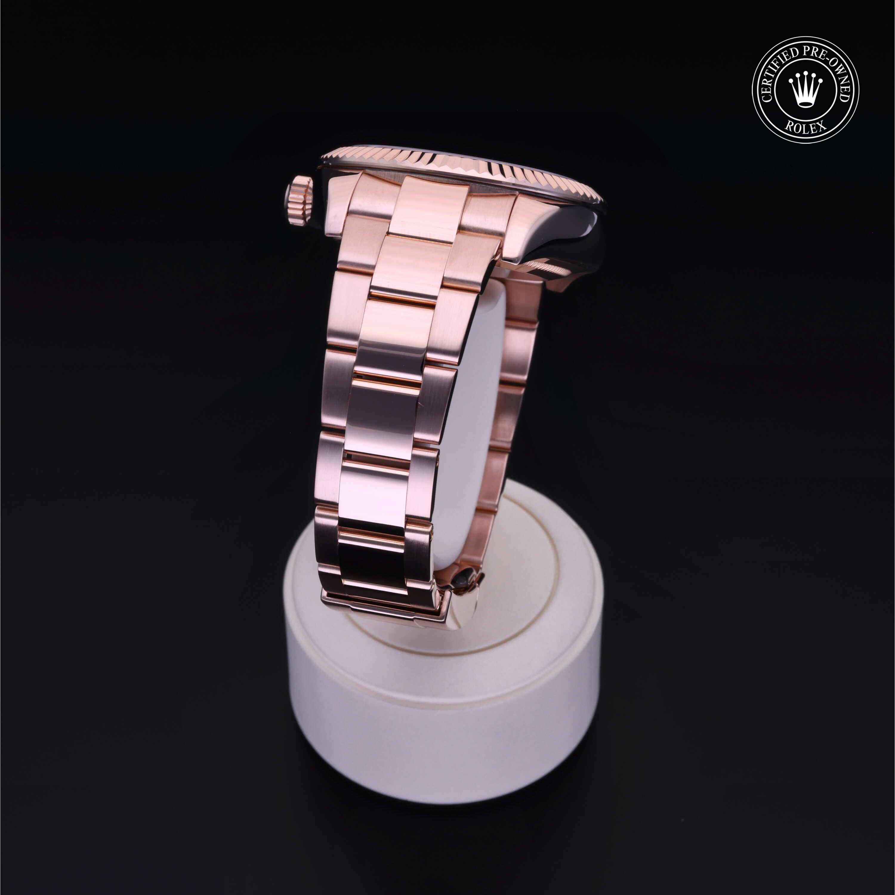 Oyster Perpetual Sky-Dweller