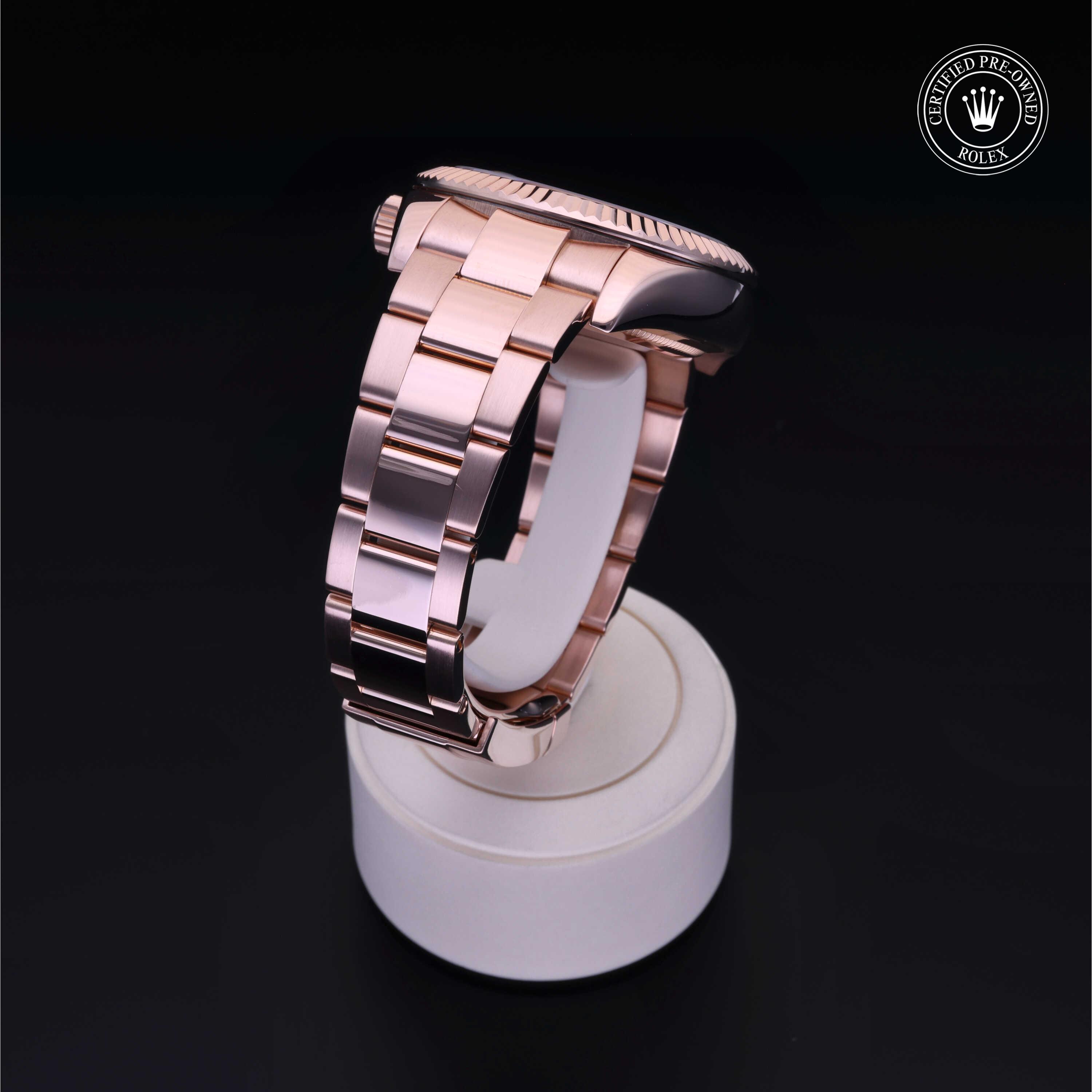 Oyster Perpetual Sky-Dweller